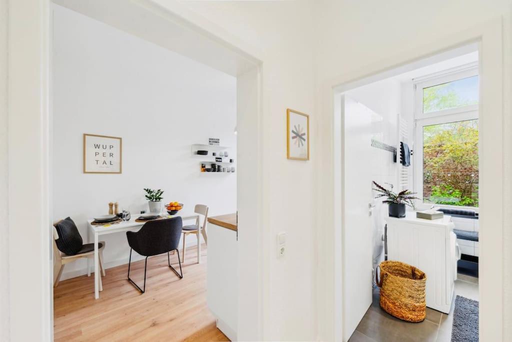Wuppertaler Altbau-Traum Gutenberg - Naehe Dus & Dortmund & Koeln & Essen Leilighet Eksteriør bilde